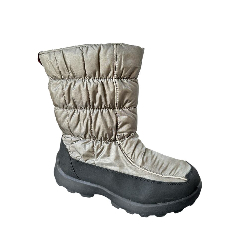 Kamik Quilted Winter Boot in Silver and Black